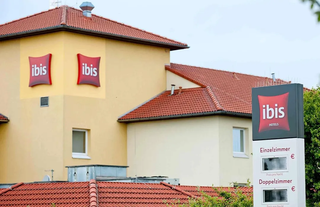 ibis Hotel Köln Airport-1